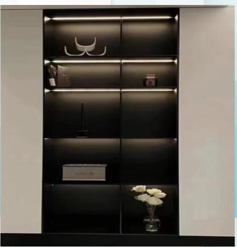 ����־ƹ�18